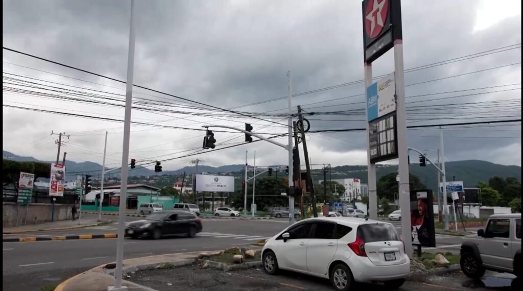 Hurricane Melissa, Towards Jamaica jamaica 1