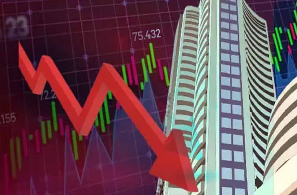 दलाल स्ट्रीट पर हाहाकार: सेंसेक्स 2496 अंक गिरा, निफ्टी भी 775 अंक फिसला