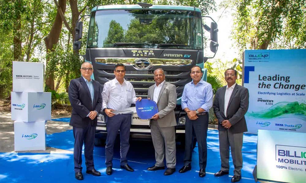 Tata Motors के Prima E.55S इलेक्ट्रिक ट्रक की डिलीवरी प्रक्रिया हुई शुरू