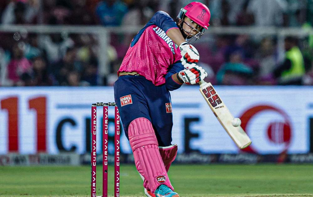 IPL 2026: वैभव सूर्यवंशी ने कम स्कोर में किया चमत्कार, 8 रन बनाकर तोड़ा मैक्सवेल का रिकॉर्ड