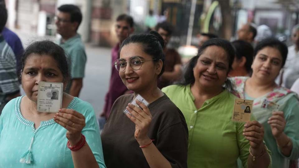 ममता ने बंगाल में गड़बड़ी का आरोप लगाया, नादिया में BJP कार्यकर्ता पर हमले के बाद 18% वोटिंग