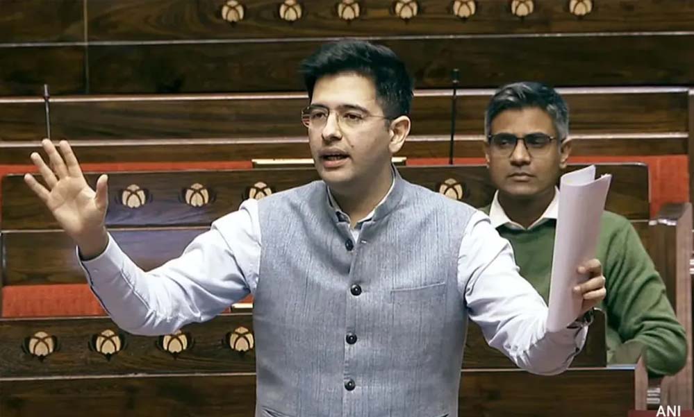 राघव चड्डा पर AAP का एक्शन, राज्यसभा उपनेता के पद से हटाए जाने का फैसला
