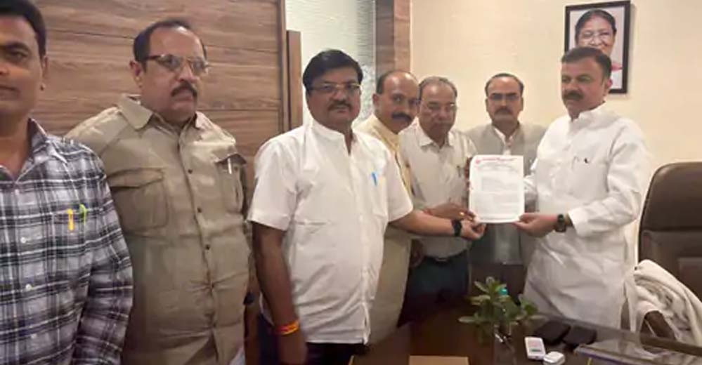 पात्रता परीक्षा पर सुप्रीम कोर्ट में सरकार का पक्ष: स्कूल शिक्षा मंत्री ने कर्मचारियों को अहित न होने देने का किया वादा