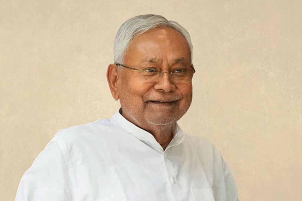 बिहार की सरकार में बदलाव की तैयारी, नीतीश सीएम की कुर्सी छोड़ने को रेडी, BJP के सिग्नल का इंतजार