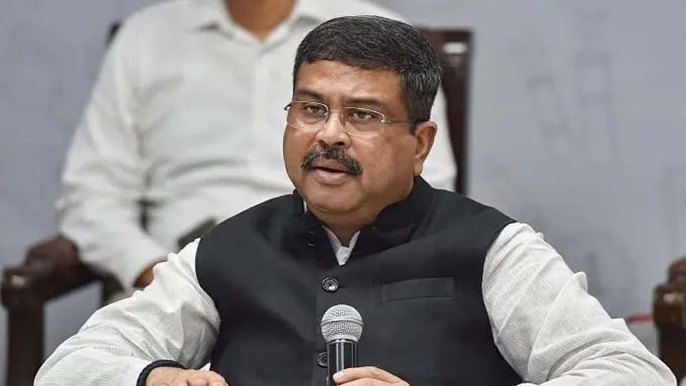 NEET एग्जाम को लेकर बड़ा अपडेट! छात्रों को मिलेगा 15 मिनट अतिरिक्त समय, 14 जून तक आएंगे एडमिट कार्ड