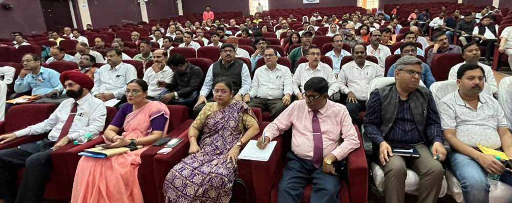 रांची में RTE उल्लंघन पर प्रशासन का एक्शन, स्कूलों को नोटिस