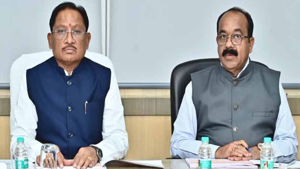 काम में लापरवाही नहीं चलेगी! CM साय ने समीक्षा बैठक में दिया अल्टीमेटम, अधिकारी को चेतावनी