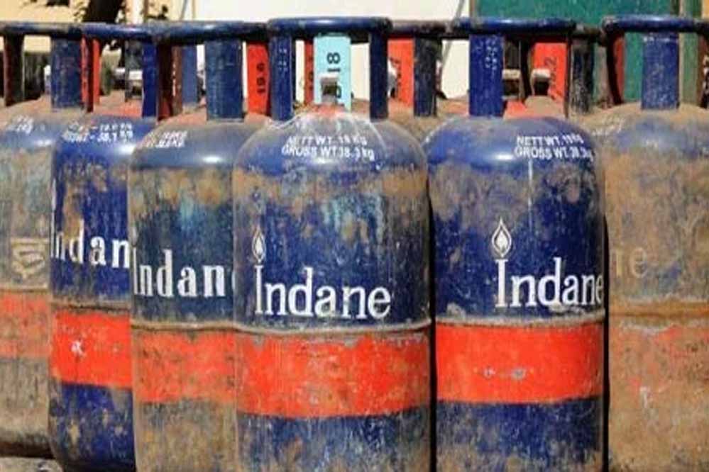 नई व्यवस्था के तहत शादी समारोह के लिए सिलेंडर मिलेगा तुरंत