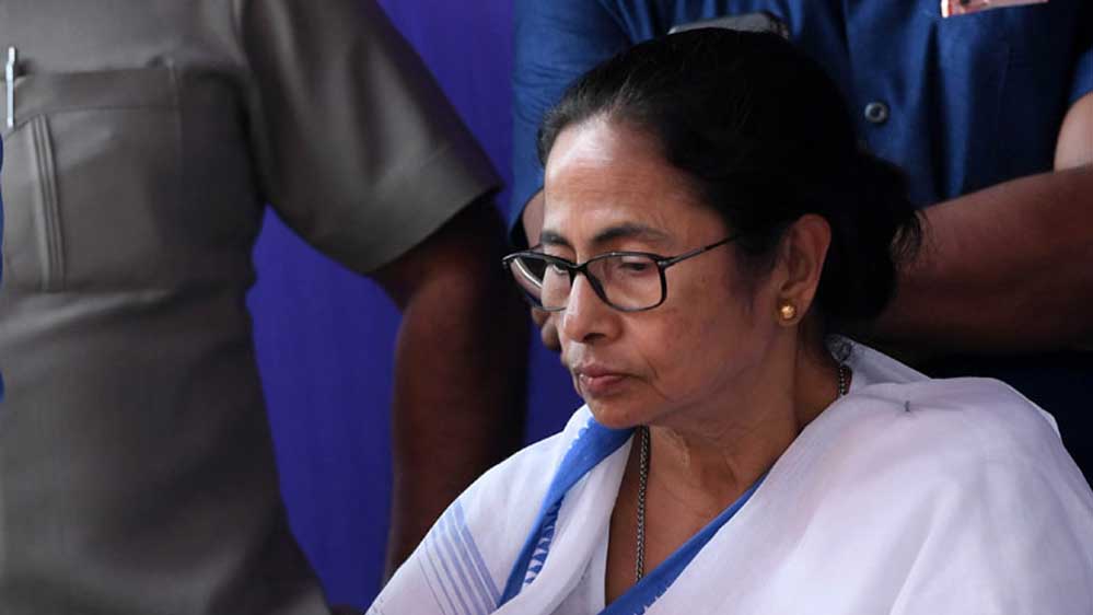 बंगाल की राजनीति में हलचल तेज, TMC में तख्तापलट की अटकलें; 59 विधायक बताए जा रहे बागी