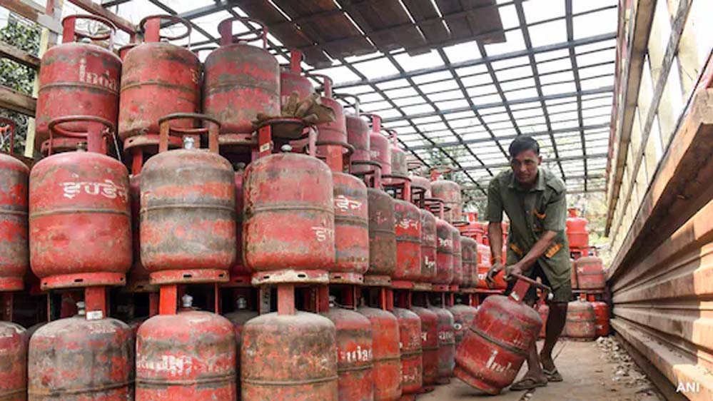 LPG यूजर्स के लिए अलर्ट! नए नियम के तहत 30 दिन में करना होगा यह जरूरी काम