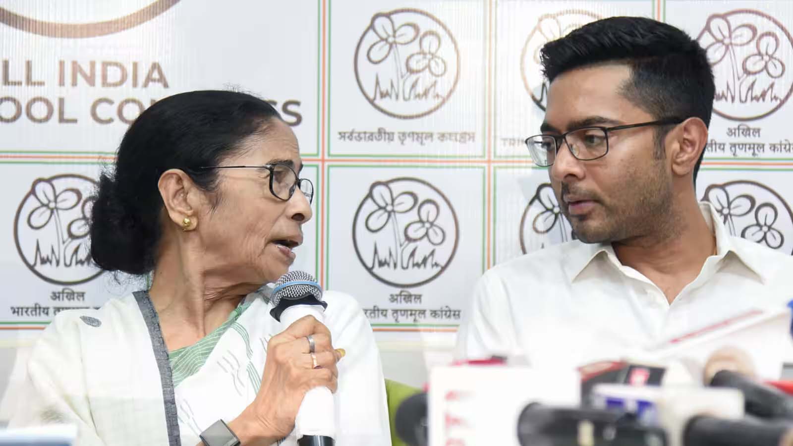 बागी गुट का दावा, अभिषेक हटे तो लौटेंगे नाराज टीएमसी नेता