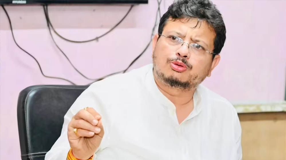 TMC में सियासी घमासान, चुनाव चिह्न पर फैसला किसके पक्ष में? आज चुनाव आयोग पहुंचेगा ऋतब्रत गुट