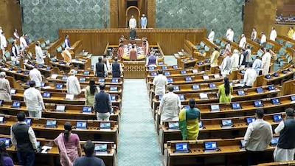 मानसून सत्र से पहले सियासी बदलाव, NDA की ताकत 320 सांसदों के पार