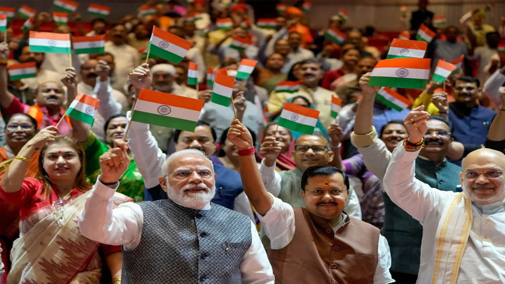 झारखंड छात्र आंदोलन पर संसद में सियासी घमासान, NDA ने निकाला मार्च; राहुल गांधी बने निशाने पर
