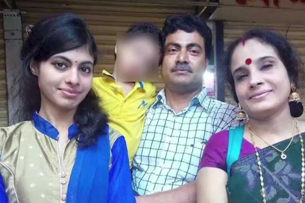 Bangladesh में हिंदू परिवार की हत्या से सनसनी! पिता, मां-बेटी और बेटे के शव अलग-अलग जगह मिले