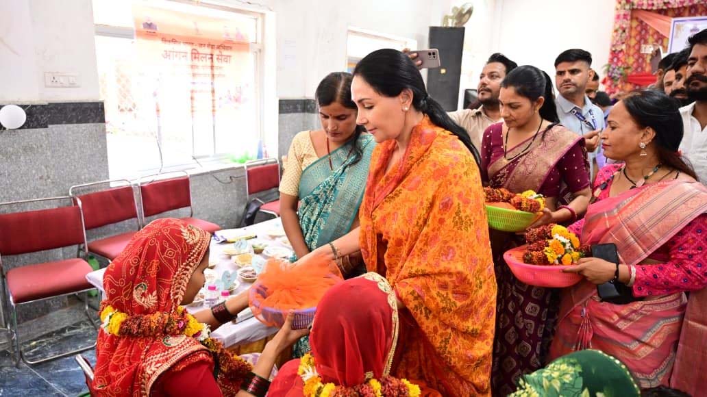 आंगनबाड़ी केंद्र होंगे और मजबूत, जयपुर में गर्भवती महिलाओं की हुई गोद भराई