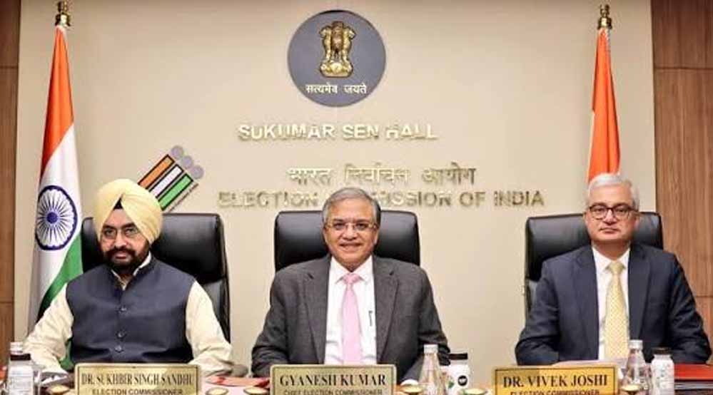 चुनाव आयोग में SIR को लेकर घमासान? 14 आपत्तियों की रिपोर्ट पर EC ने बताया सच