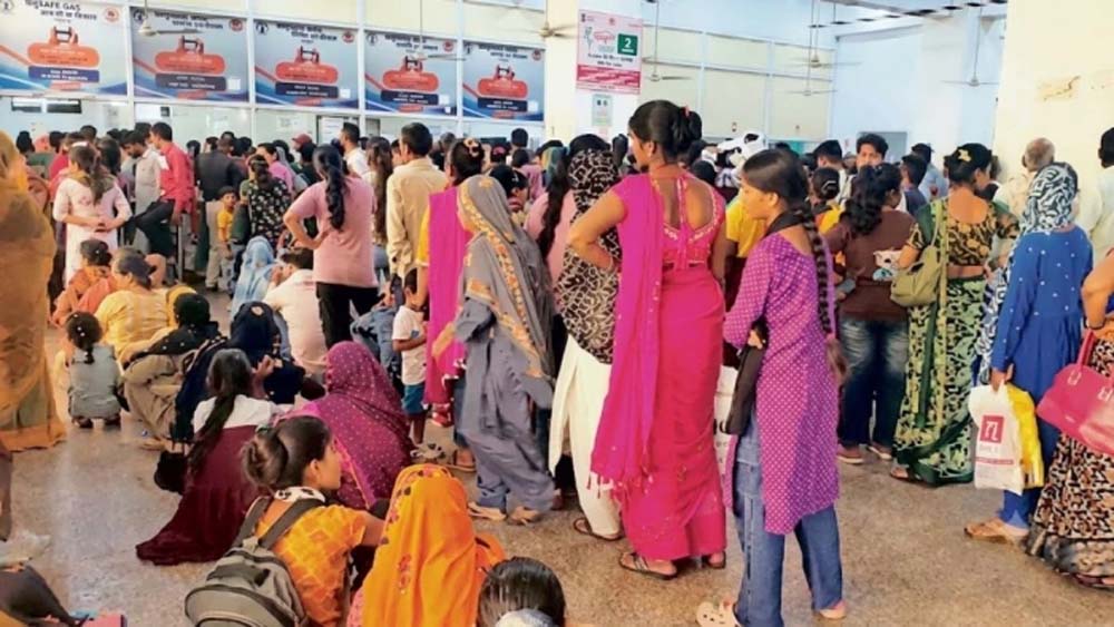 पटना में तेजी से बढ़े टाइफाइड के मरीज, PMCH-IGIMS समेत अस्पतालों में बढ़ी भीड़
