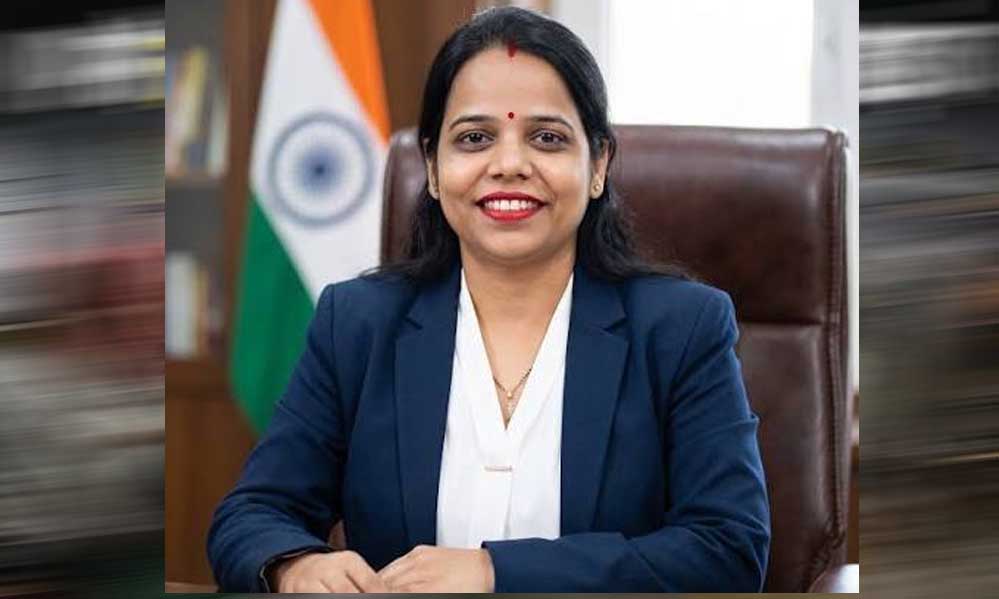 ‘कर्मचारियों ने ट्रांसफर की धमकी दी, शिकायत की तो मुझे ही हटाया’, 50 दिन में फिर IAS नेहा का तबादला