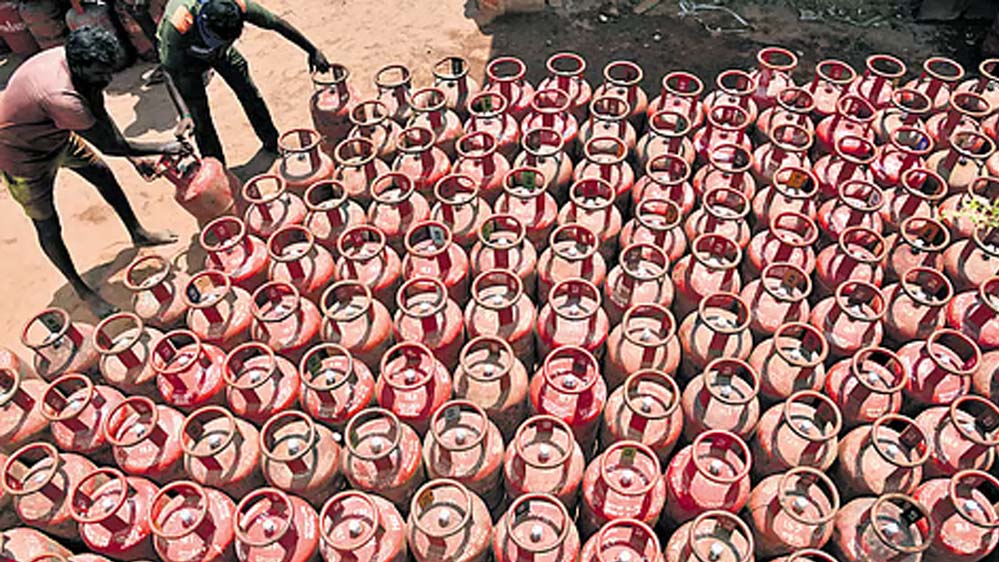 ₹400 का LPG सिलेंडर और बढ़ी सब्सिडी! क्या सरकार करने वाली है बड़ा ऐलान?