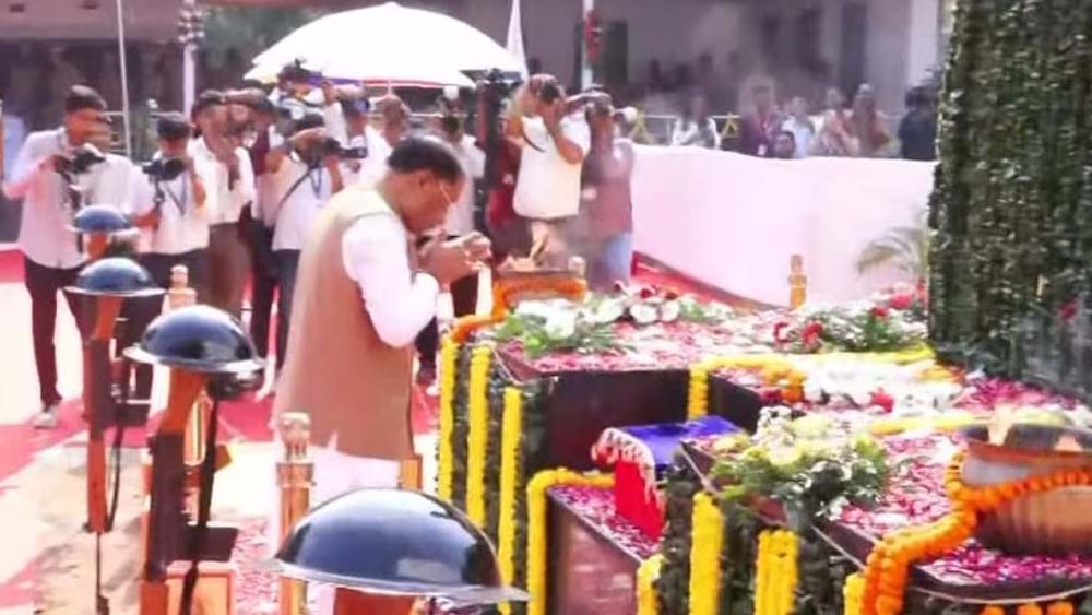 नक्सलवाद के खिलाफ जंग में पुलिस बल के अदम्य साहस की CM साय ने की सराहना