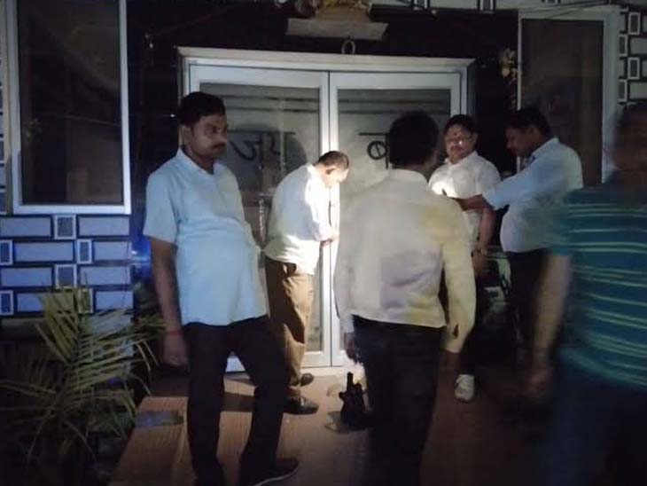 क्लिनिक और पैथोलॉजी सेंटरों पर हेल्थ टीम की छापेमारी, तीन संचालकों को नोटिस जारी