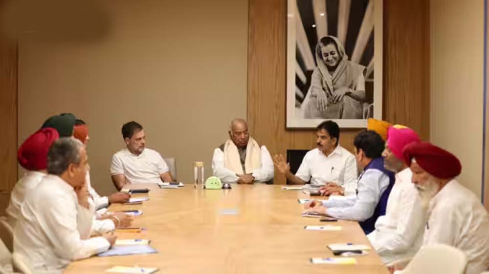 संगरूर रैली की तैयारियों में जुटी कांग्रेस, राहुल गांधी की भूमिका पर दिल्ली में अहम बैठक