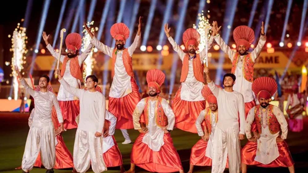हॉकी स्टार मनदीप के घर जुटे भारतीय खिलाड़ी, कोच समेत पूरी टीम ने किया पंजाबी व्यंजनों का स्वाद चखने का आनंद