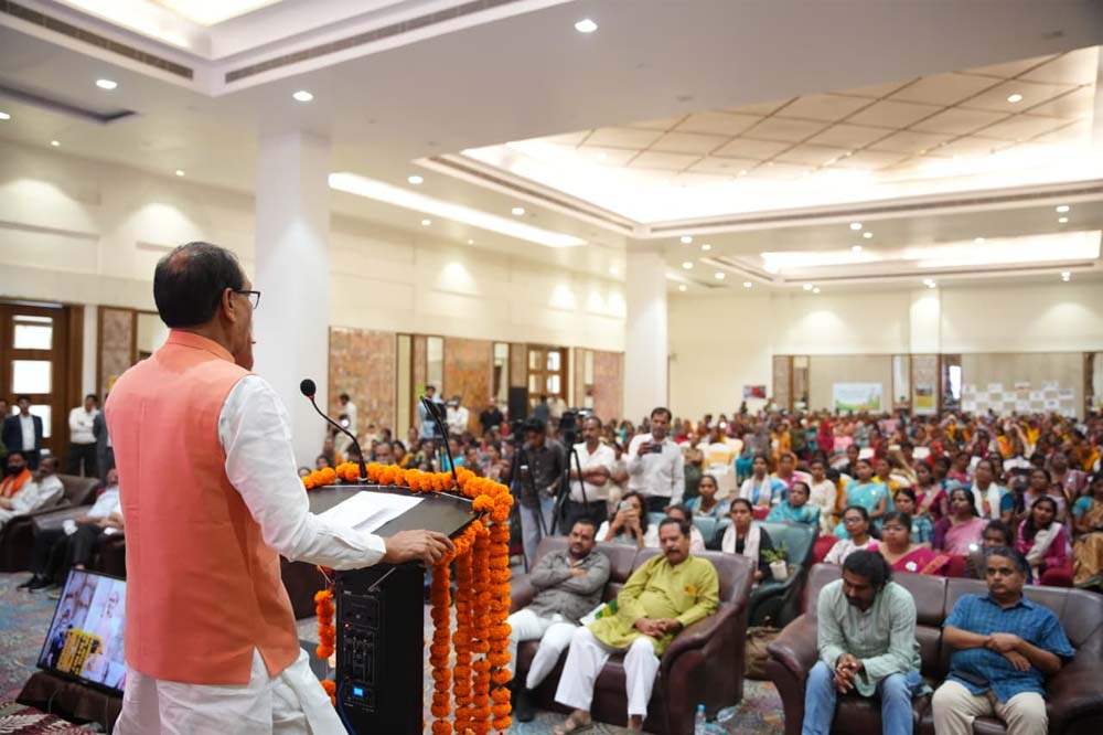 दाल-तेल मिल से फूड प्रोसेसिंग तक, महिलाएं बनें उद्यमी: शिवराज सिंह चौहान