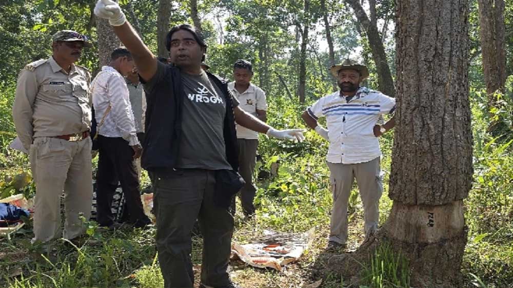 3500 पेड़ों को खत्म करने की कथित साजिश का खुलासा, छत्तीसगढ़ के उदंती में पेड़ों के इलाज के लिए पहुंचे विशेषज्ञ